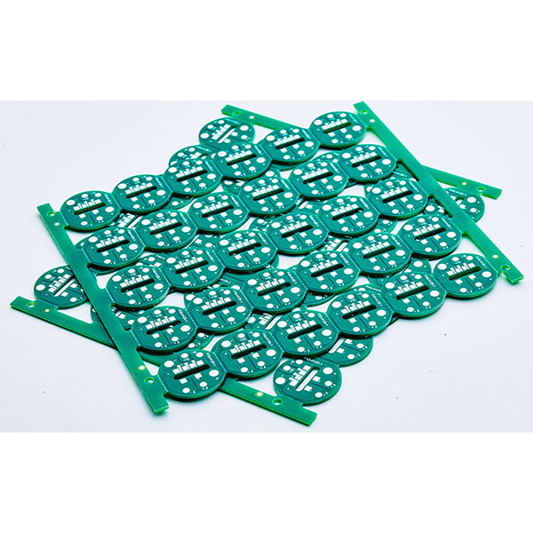 Wat is en zou de thermische geleidbaarheid van keramische PCB's moeten zijn?